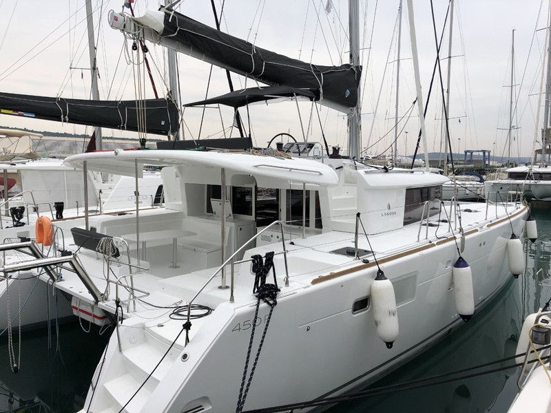 Lagoon 450 F (2018)