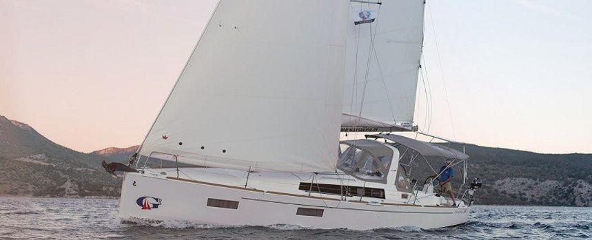 Beneteau Oceanis 38 | Sirina