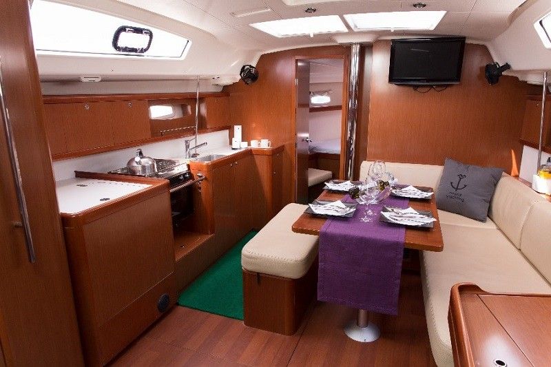 Beneteau Oceanis 43 | Tiamo