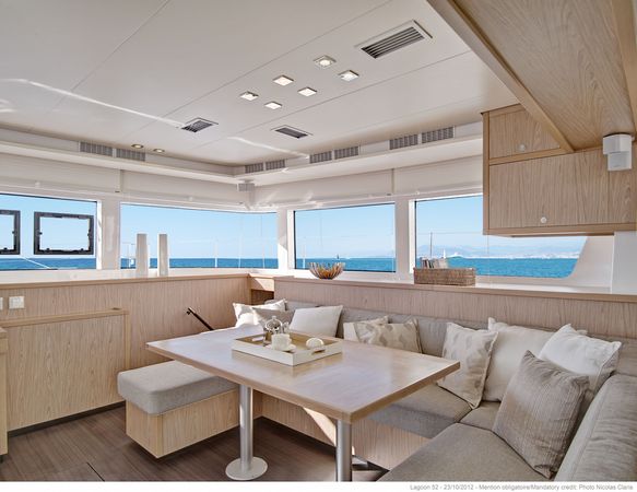 Lagoon 52 F | Borneo