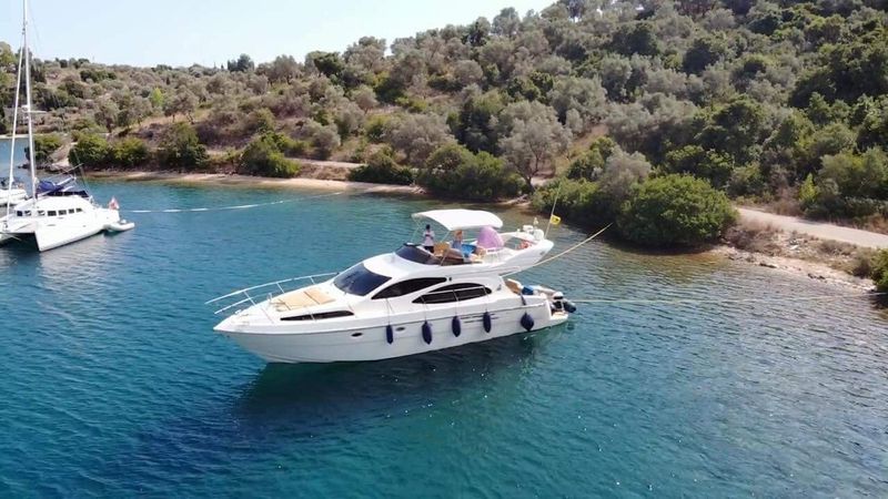 Azimut 46 | Alma Libre 2