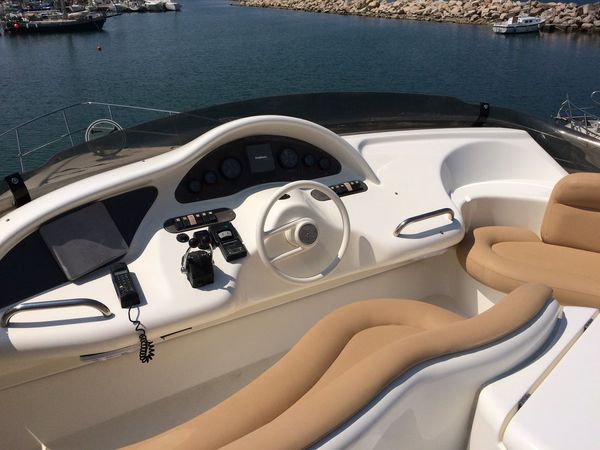 Azimut 46 | Alma Libre 2