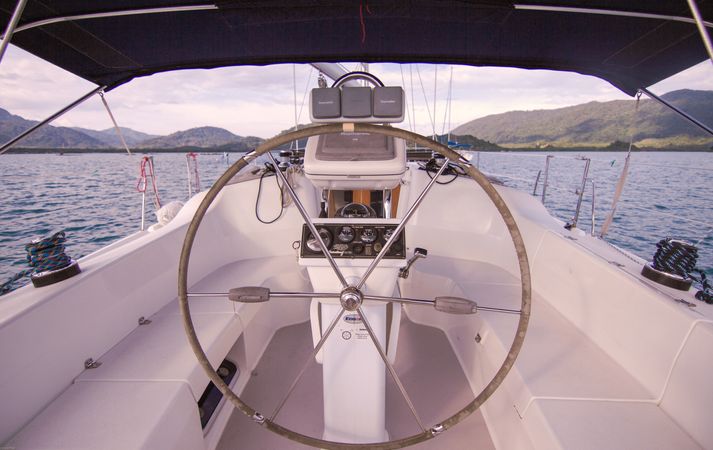 Catalina 375 | Vag Alame