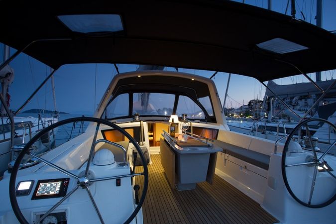 Beneteau Oceanis 48 | Invictus