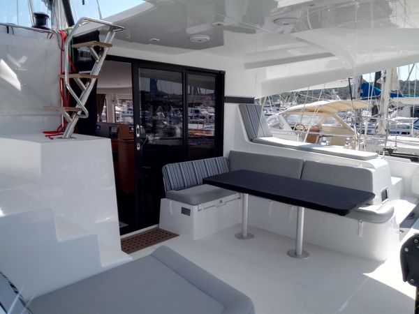 Lagoon 42 | Chamotte