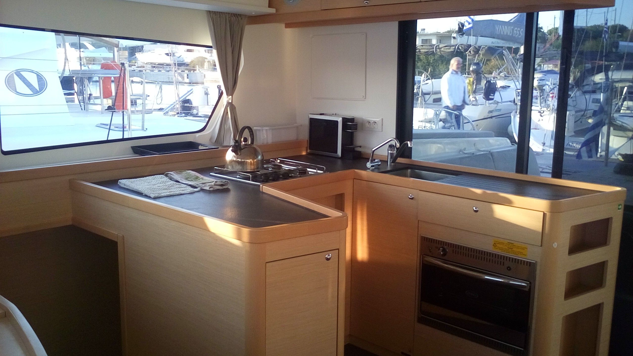 Lagoon 42 | Chamotte