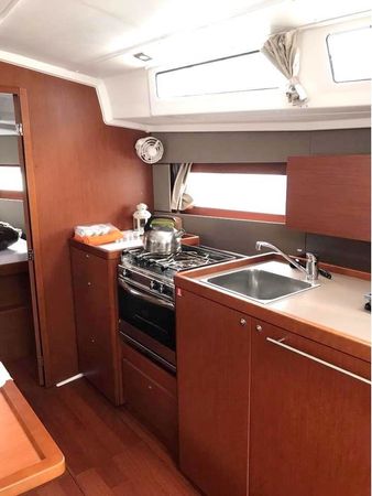 Beneteau Oceanis 38 | Zeus