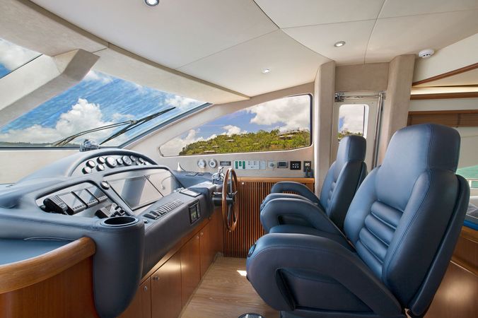 Sunseeker 82 | Alani