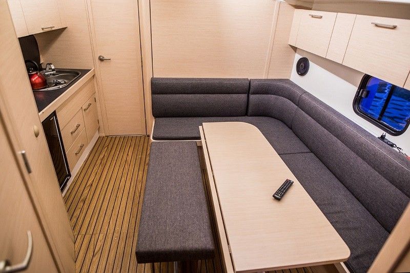 Cobra Yachts 900 | Barwena