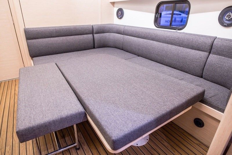 Cobra Yachts 900 | Barwena