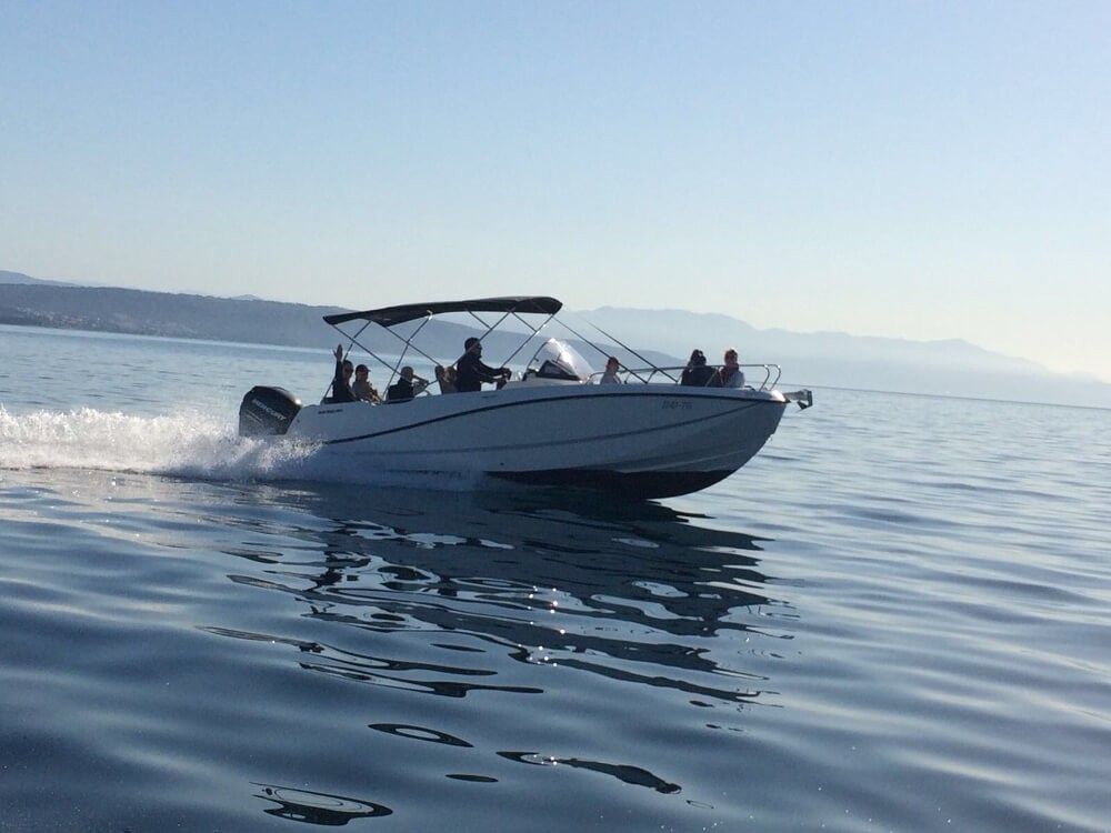 Quicksilver 755 | Open