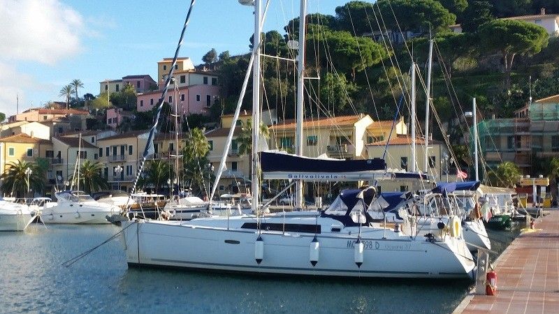 Beneteau Oceanis 37 | Romantica