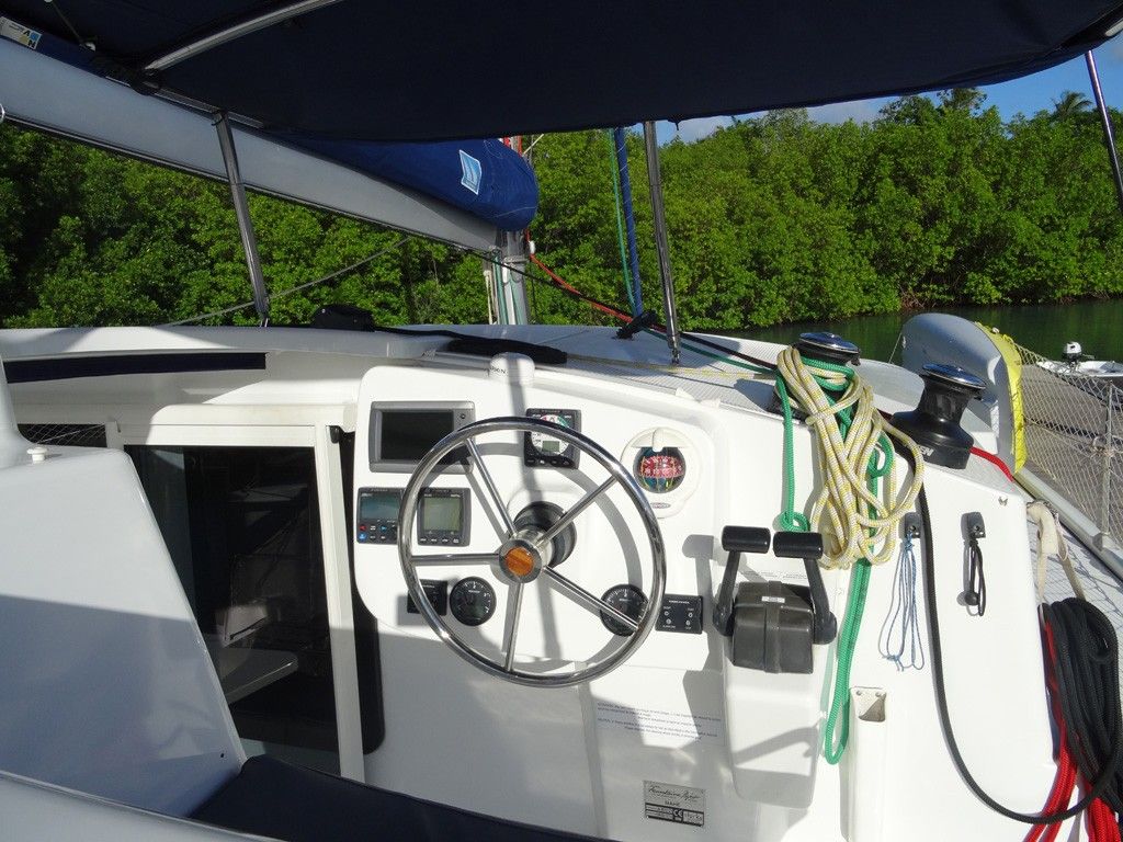 Fountaine Pajot Mahe 36 | Patchanka