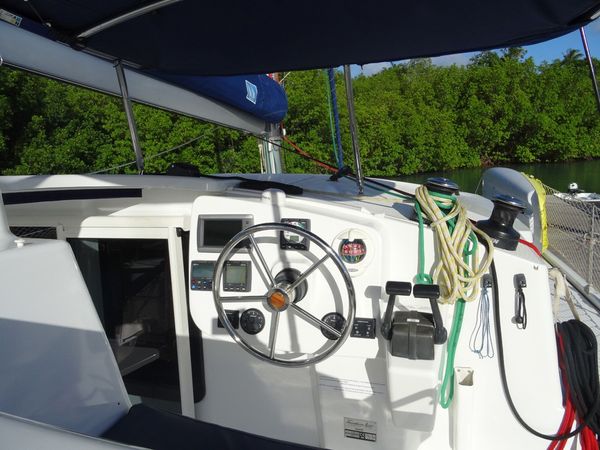 Fountaine Pajot Mahe 36 | Patchanka