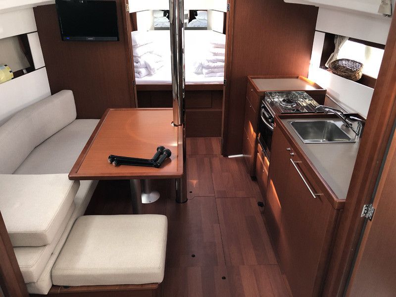 Beneteau Oceanis 38.1 | Prodigy