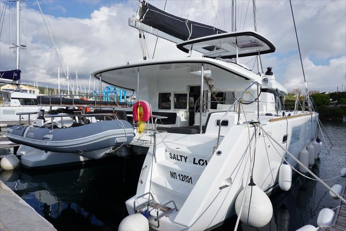 Lagoon 450 S | Salty Love