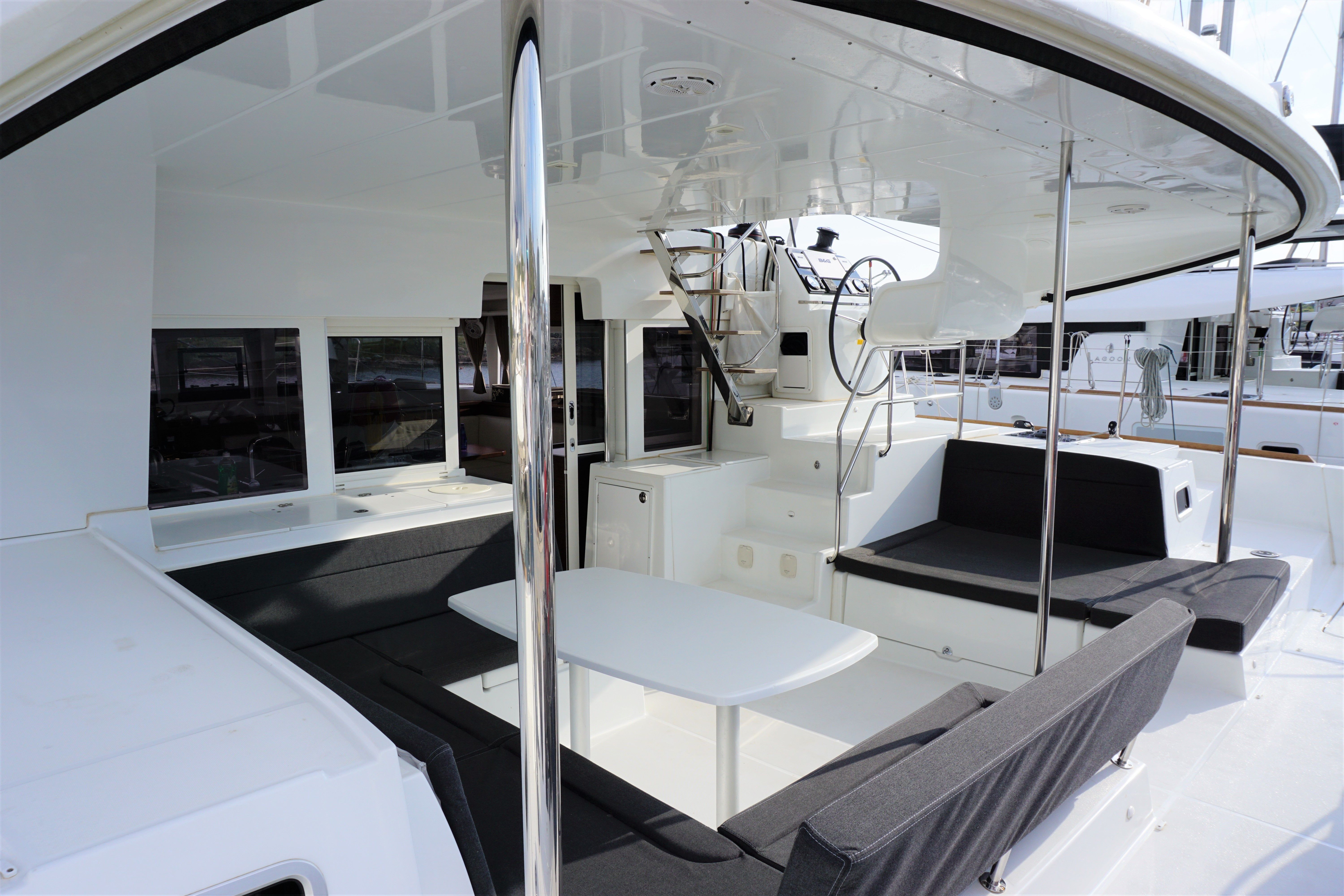 Lagoon 450 S | Salty Love