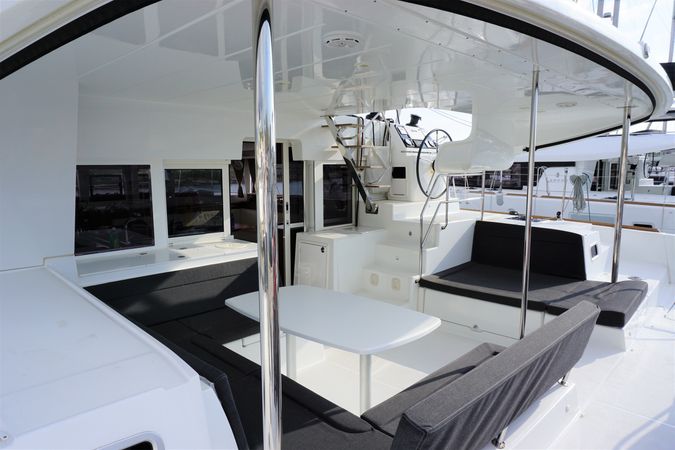 Lagoon 450 S | Salty Love