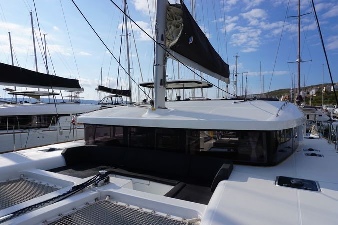 Lagoon 450 S | Salty Love