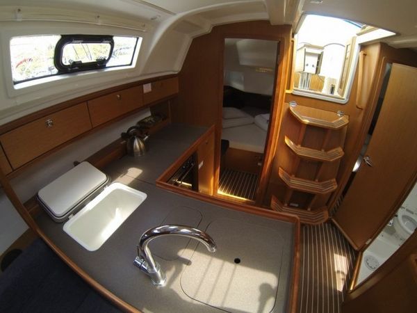 Bavaria Cruiser 37 | Andrelli