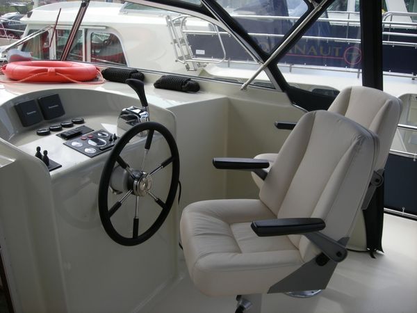 Privilege 1350 | Triton