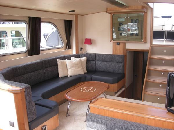 Privilege 1350 | Triton