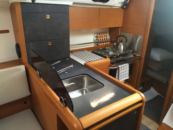 Jeanneau Sun Odyssey 349 | Bliss