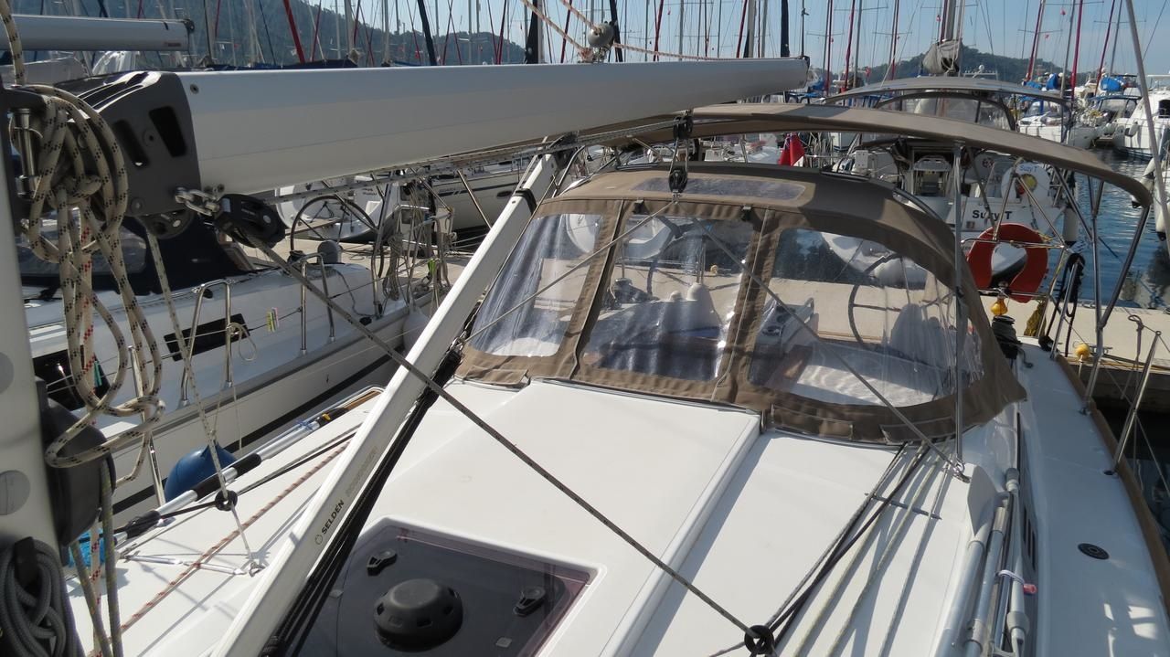 Jeanneau Sun Odyssey 349 | Sarita