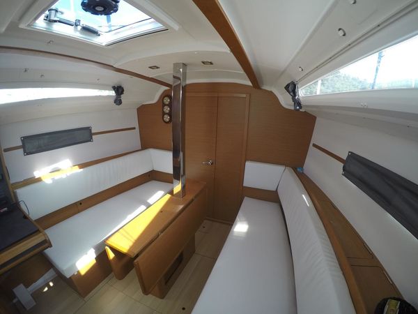 Jeanneau Sun Odyssey 349 | Sarita