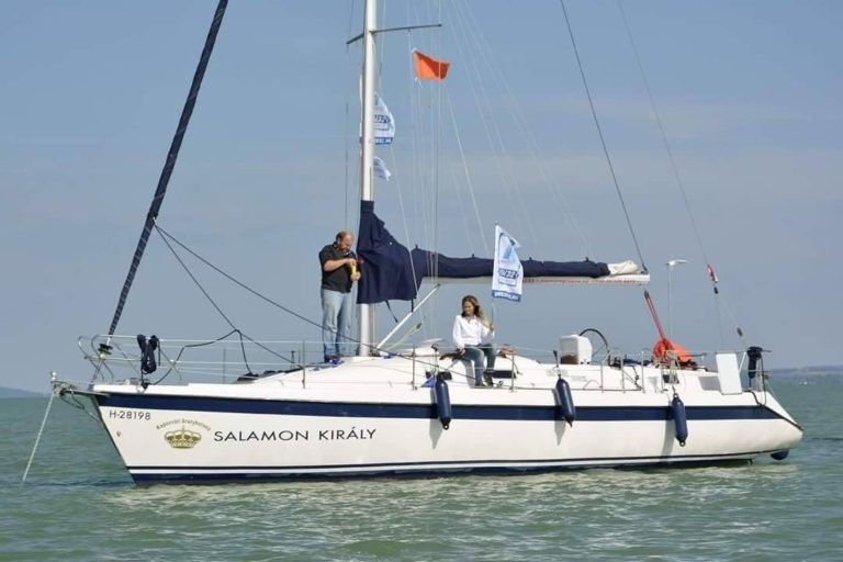 Enter 385 C | Salamon Király