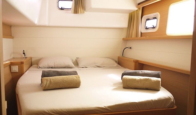 Lagoon 450 F | Balok