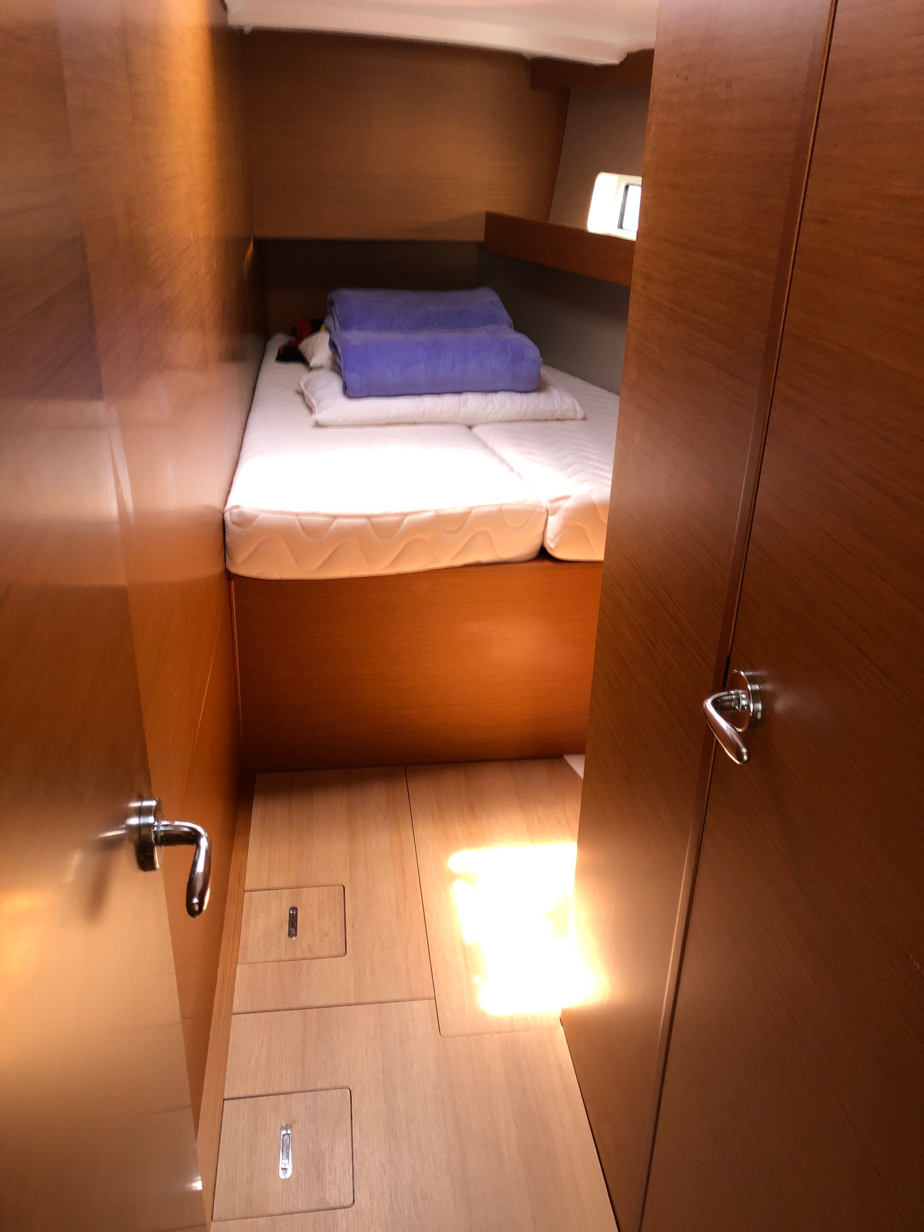 Jeanneau Sun Odyssey 490 | Aurora