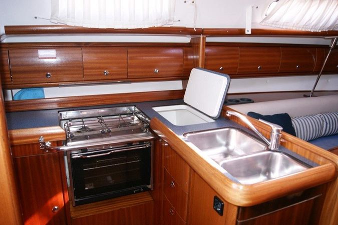 Bavaria Cruiser 36 | Ala Rouge