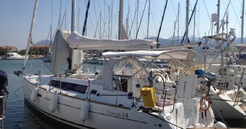 Beneteau Oceanis 34 | Calma1