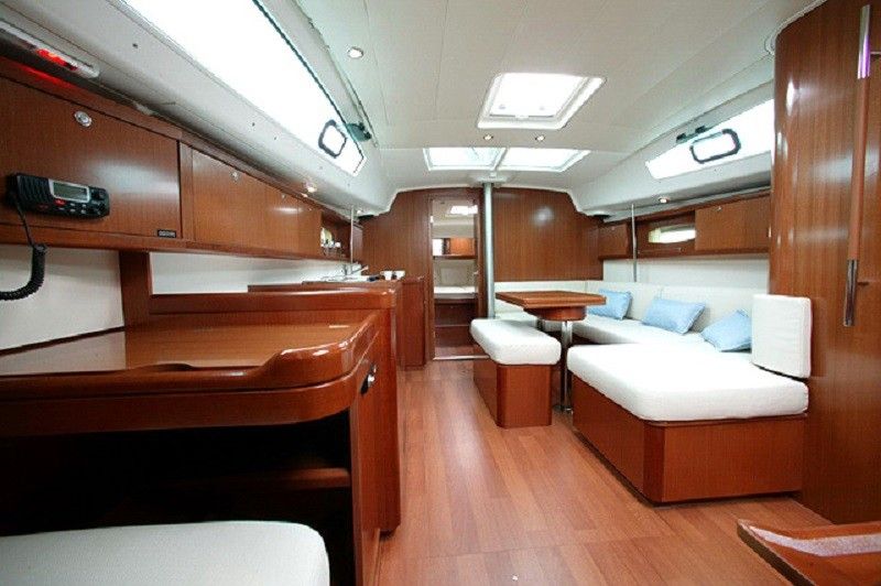 Beneteau Oceanis 40 | Galaxy4