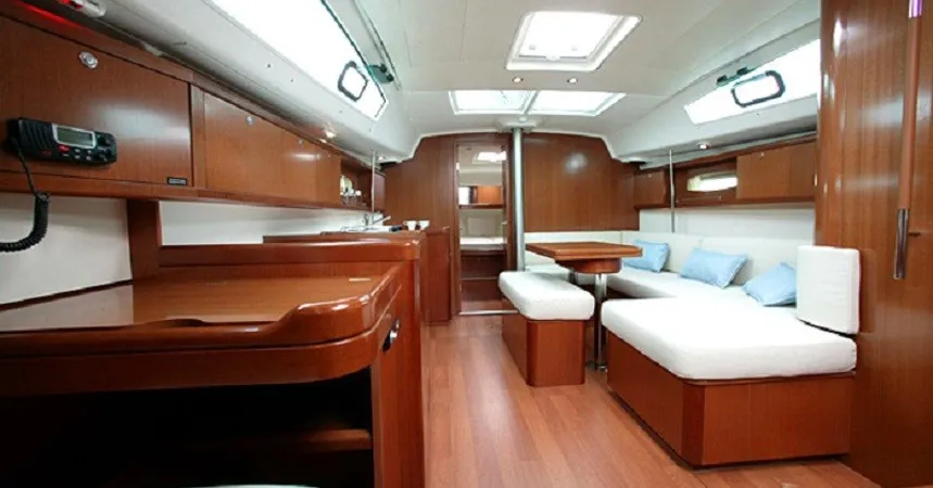 Beneteau Oceanis 40 | Galaxy4