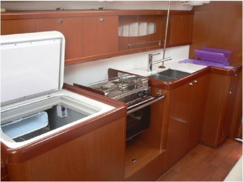 Beneteau Oceanis 40 | Galaxy6