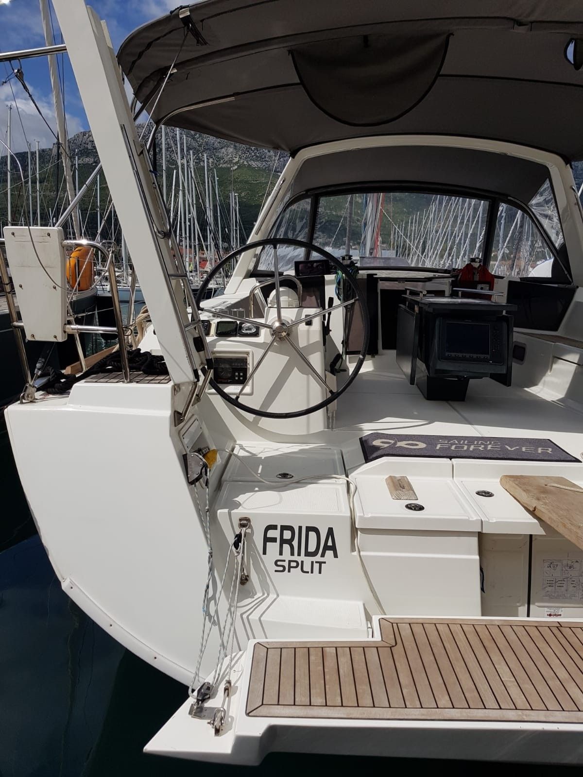 Beneteau Oceanis 45 | Frida