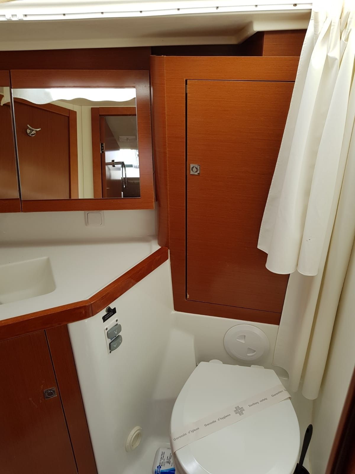 Beneteau Oceanis 45 | Frida