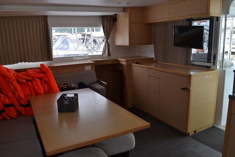 Lagoon 450 F | Fenadi