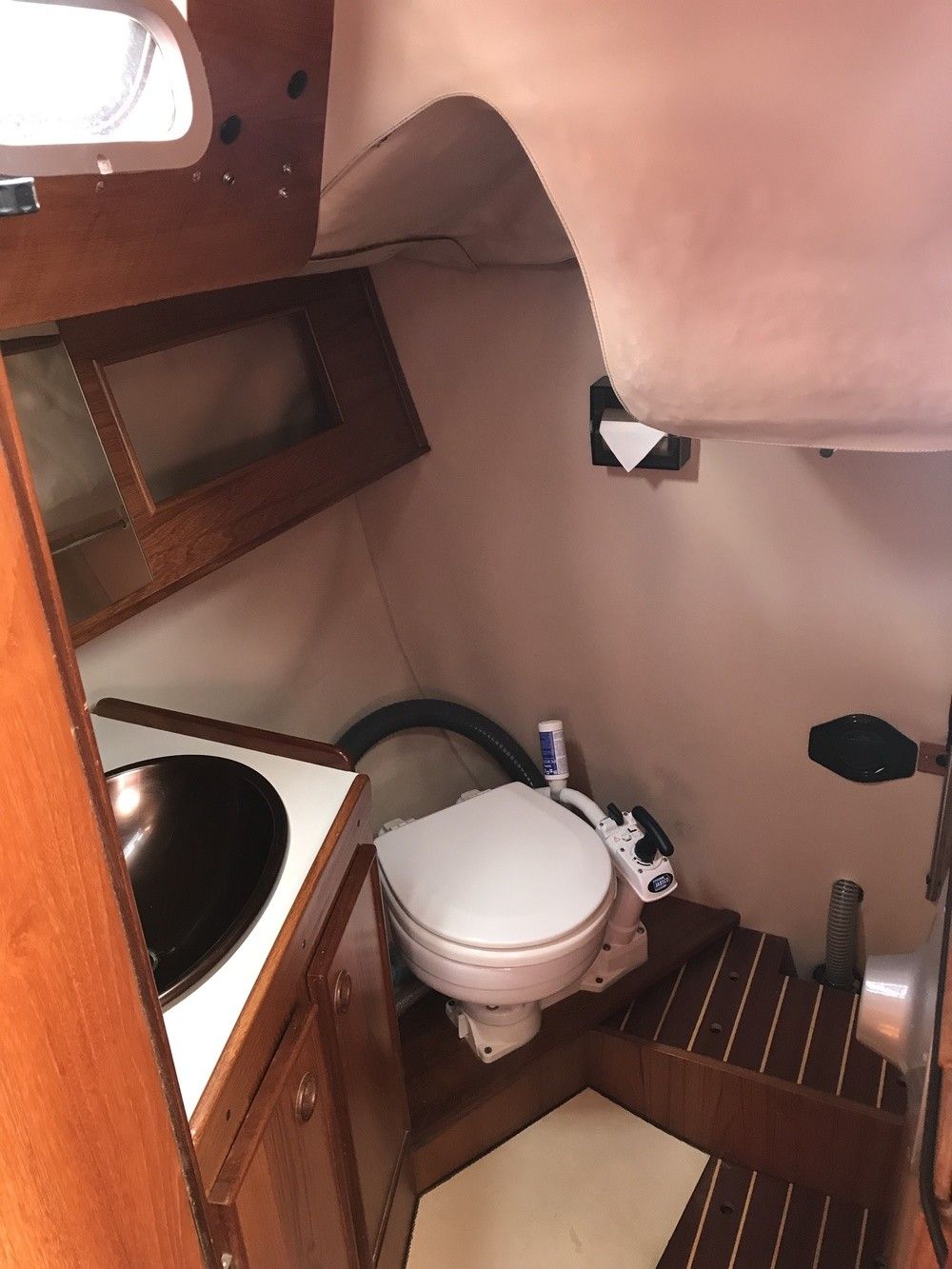 Jeanneau Attalia 32 | La Vie