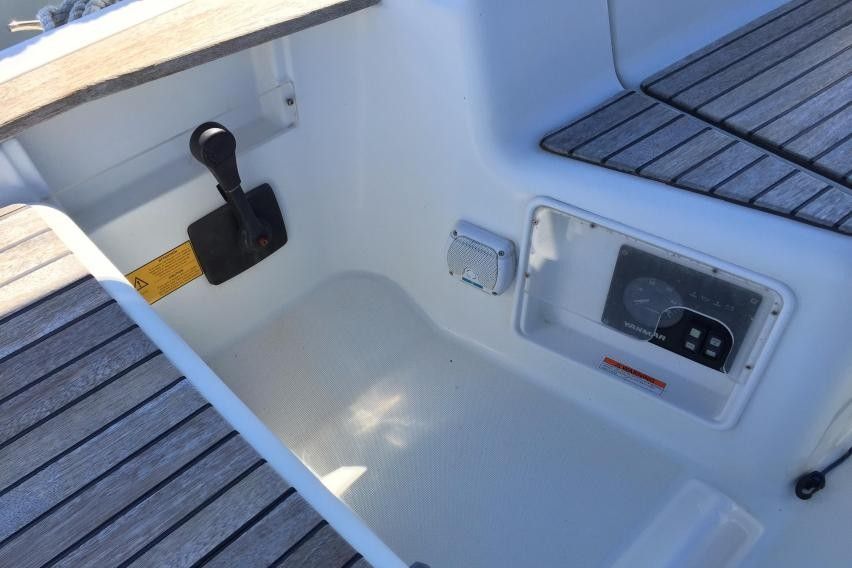 Jeanneau Sun Odyssey 36 | King Julian