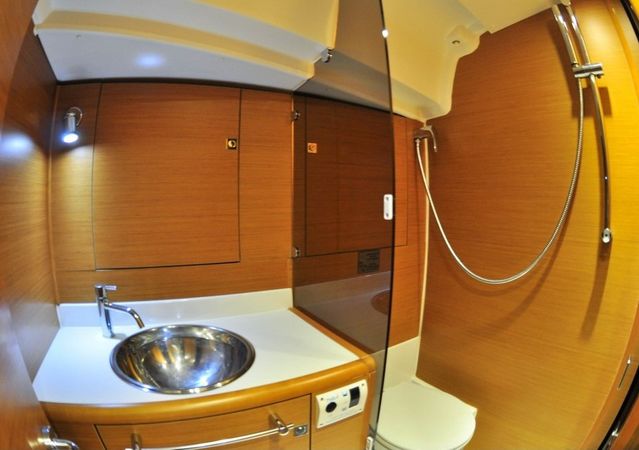 Jeanneau Sun Odyssey 439 | Aeriko