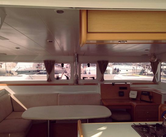 Lagoon 400 | Aurora