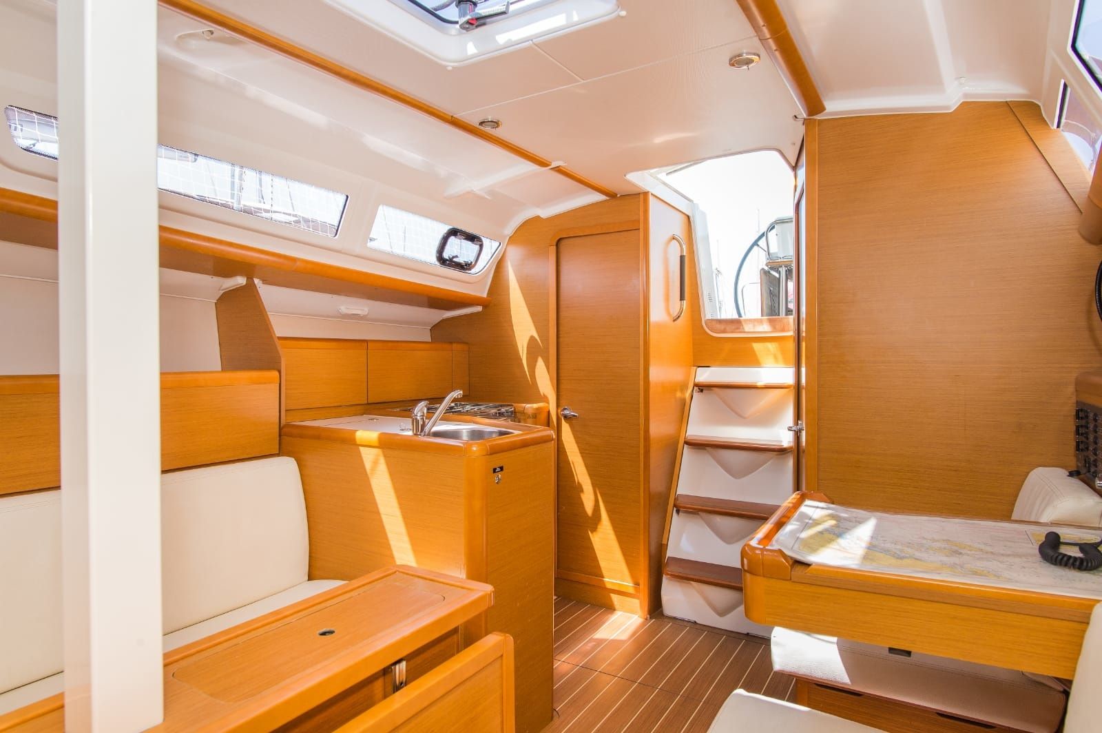 Jeanneau Sun Odyssey 449 | Top Smile