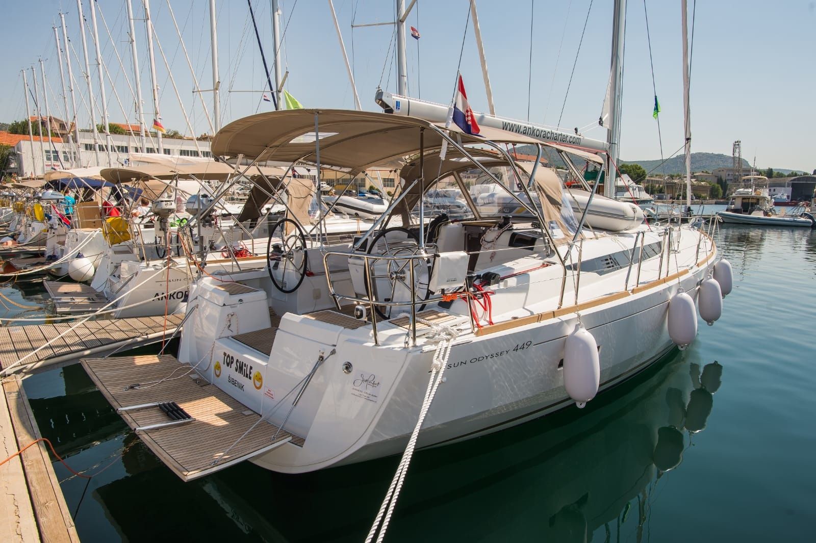 Jeanneau Sun Odyssey 449 | Top Smile