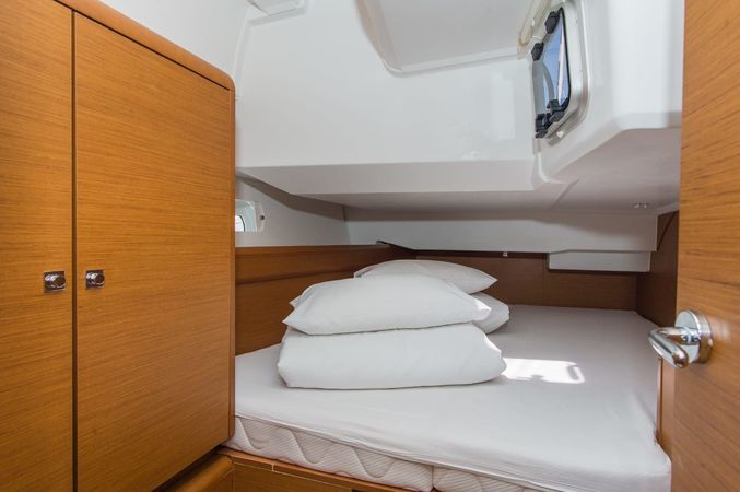 Jeanneau Sun Odyssey 449 | Top Smile