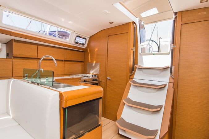 Jeanneau Sun Odyssey 449 | Top Smile