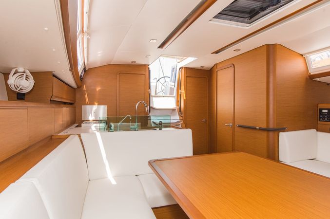 Jeanneau Sun Odyssey 449 | Top Smile