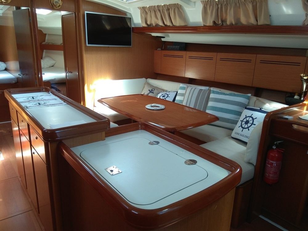 Beneteau Cyclades 50 | Ana Bella